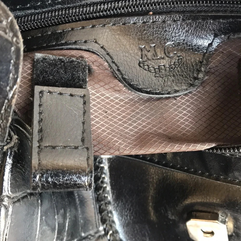 M.C. black bag with silver accents - Picture 9 of 10